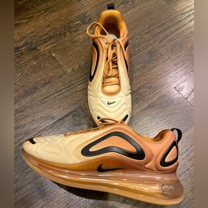 Nike Air Max 720 Men’s Wheat Black & Gold Size 10